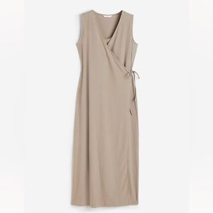 H&M MAMA Nursing Dress